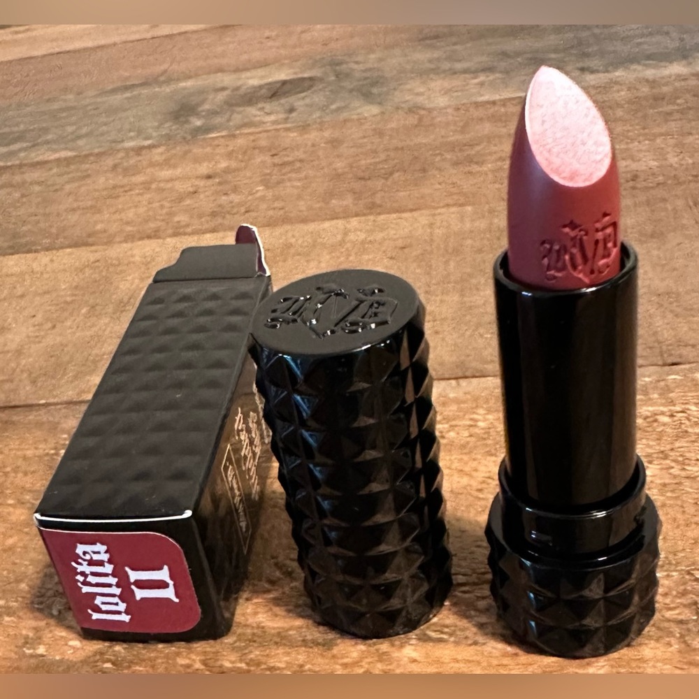 Kat Von D Lolita II STUDDED KISS CRÈME LIPSTICK New in package - Picture 4 of 7